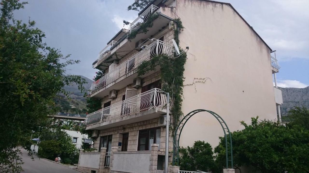 Apartmani Tina 포드고라 외부 사진