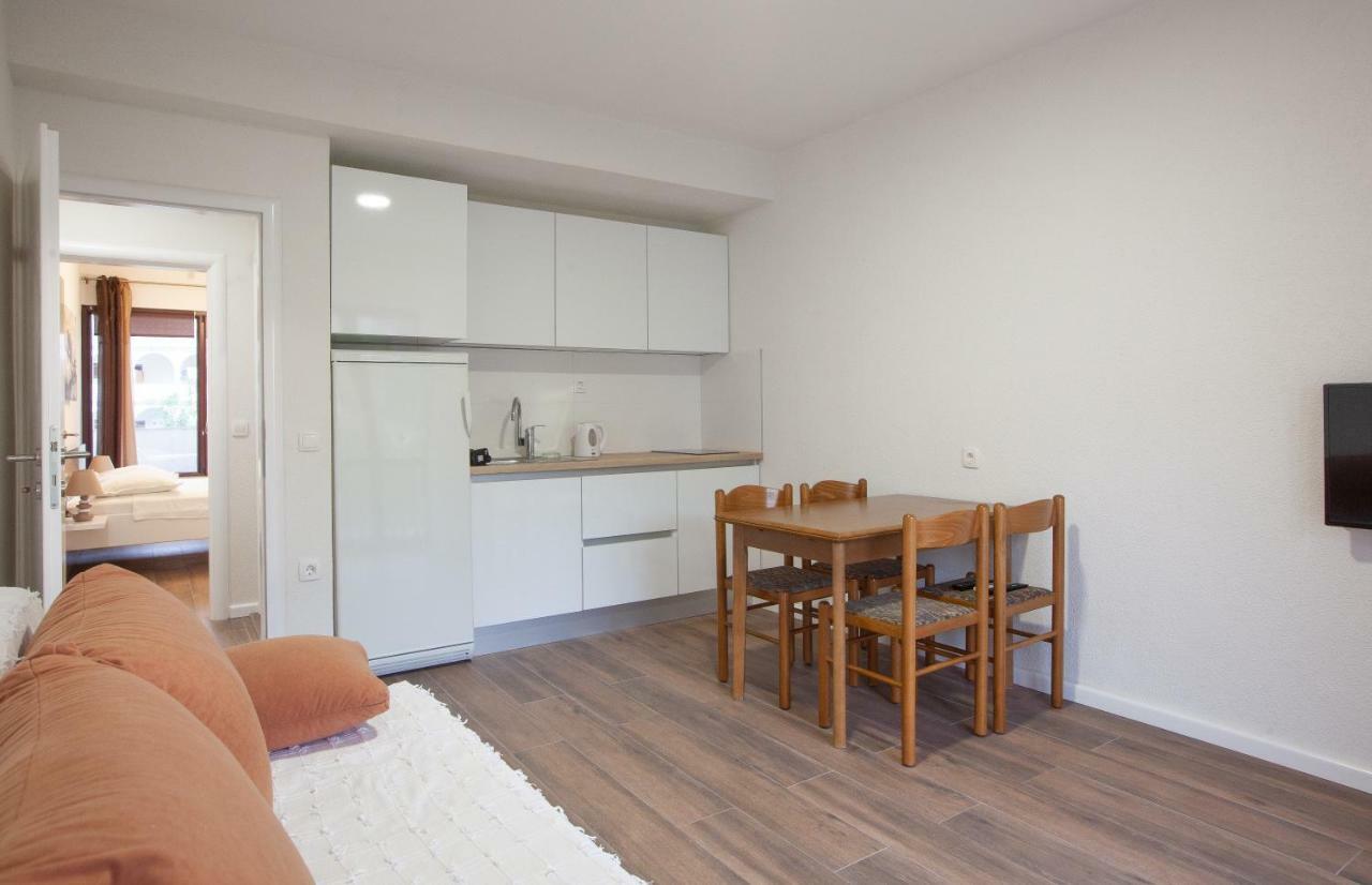 Apartmani Tina 포드고라 외부 사진